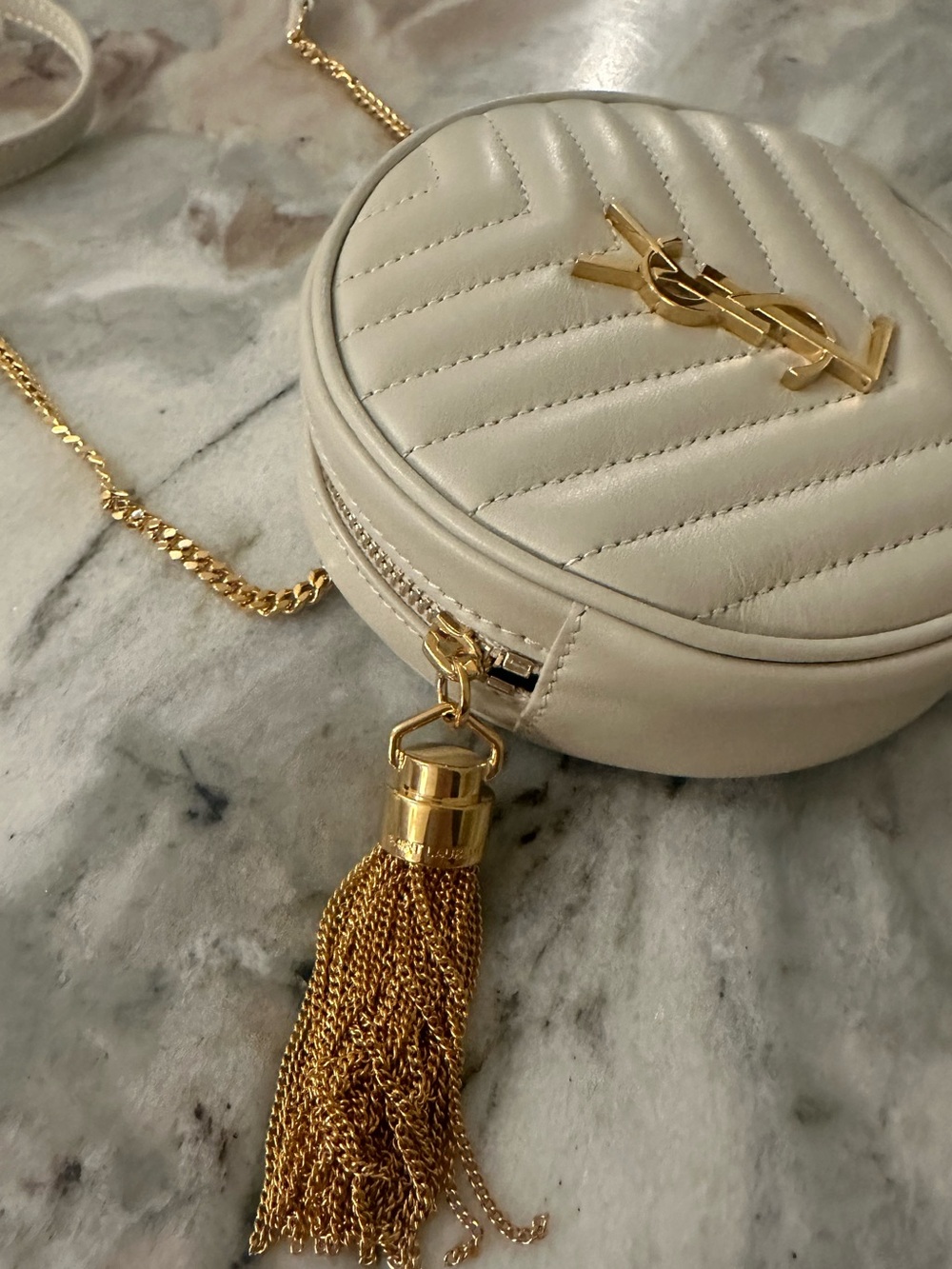 SAINT LAURENT Matelasse Chevron Quilted Baby Round Crossbody Bag - Picture 3 of 5